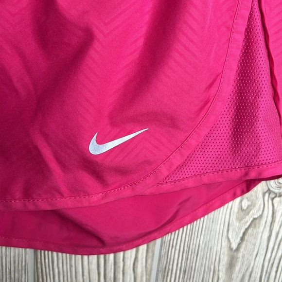 Nike Hot Pink Athletic Shorts Size Small - Picture 2 of 4